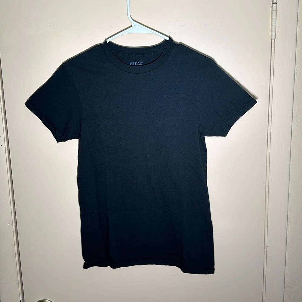 5 Gildan T-Shirts